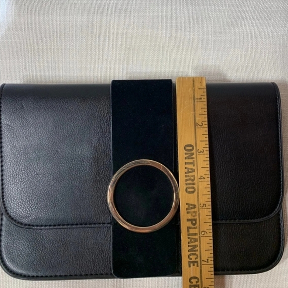 Zara Black and Gold Envelope Clutch Leather - Picture 6 of 10
